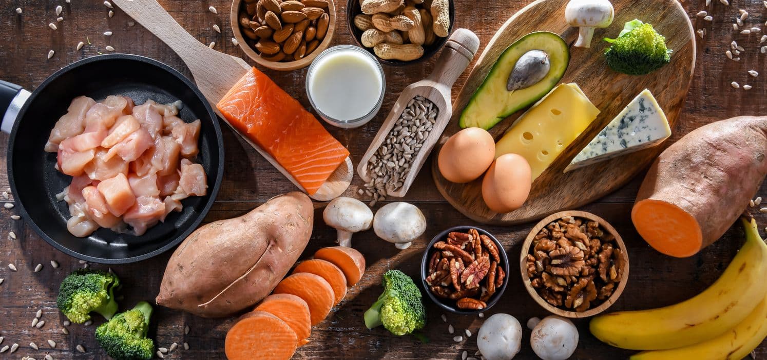 biotiinia sisältäviä erilaisia elintarvikkeita