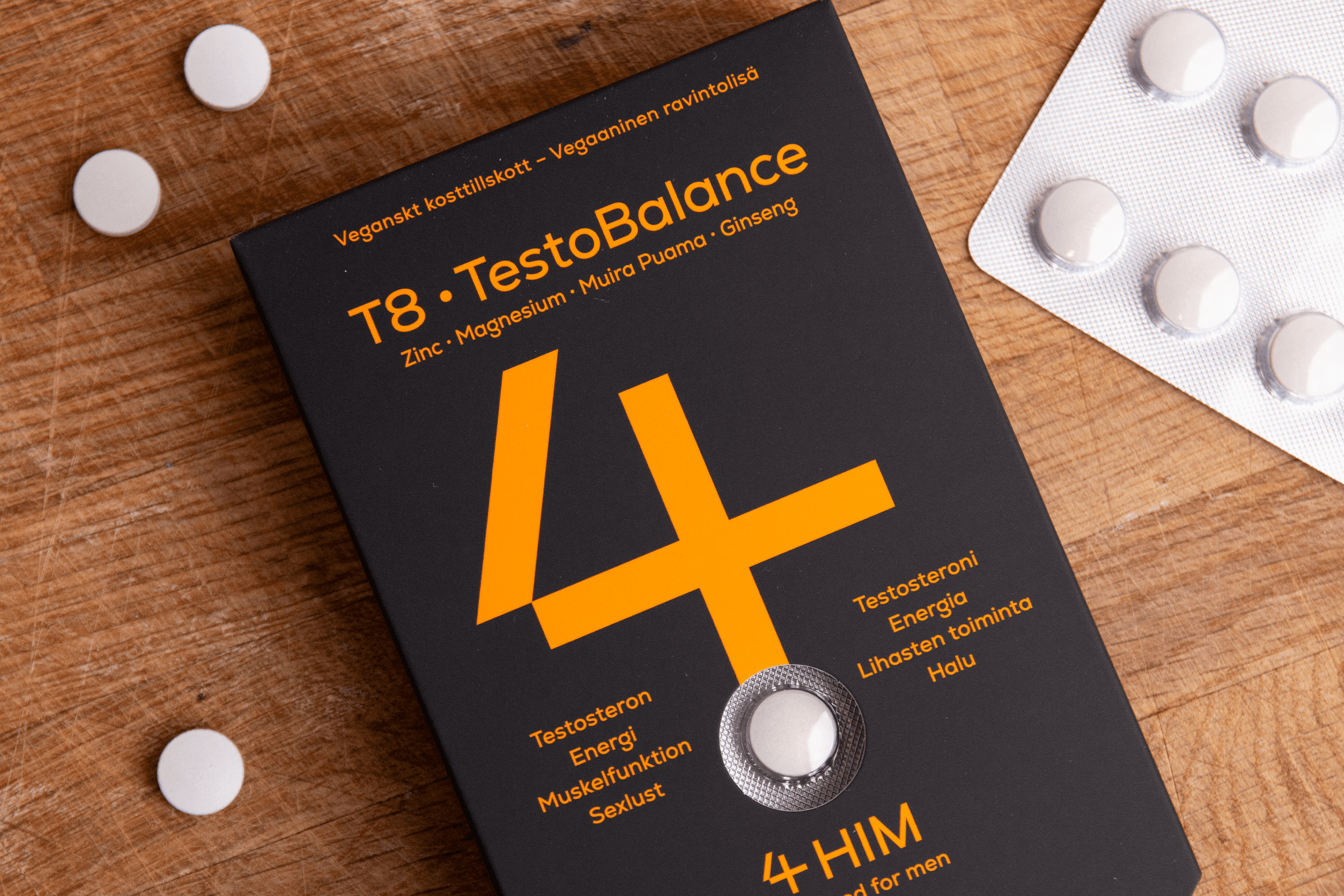 En eske T8 kosttilskudd med teksten: "T8 Testobalance 4HIM"